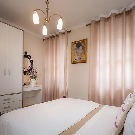 Artikat Apartamento
